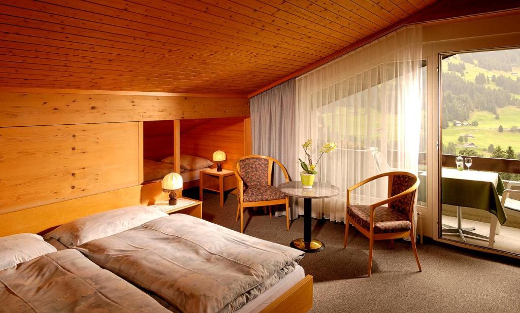Hotel Crystal Adelboden Habitación foto